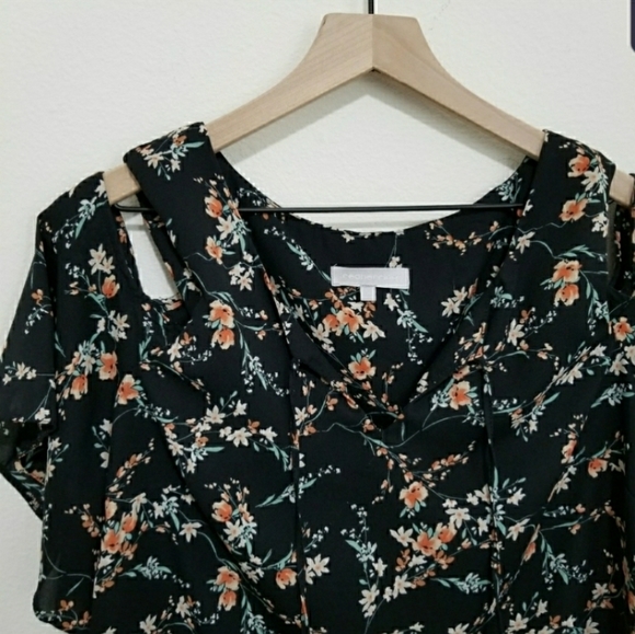 Red Herring | Tops | Red Herring Cold Shoulder Blouse | Poshmark